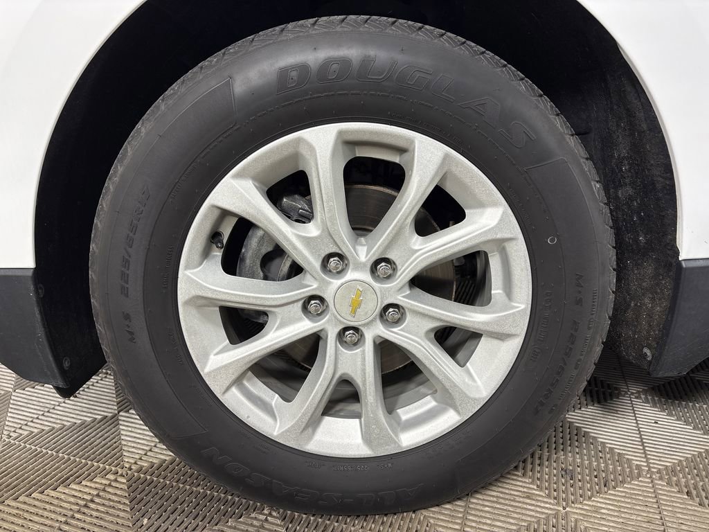 Used 2019 Chevrolet Equinox LT FWD image 14