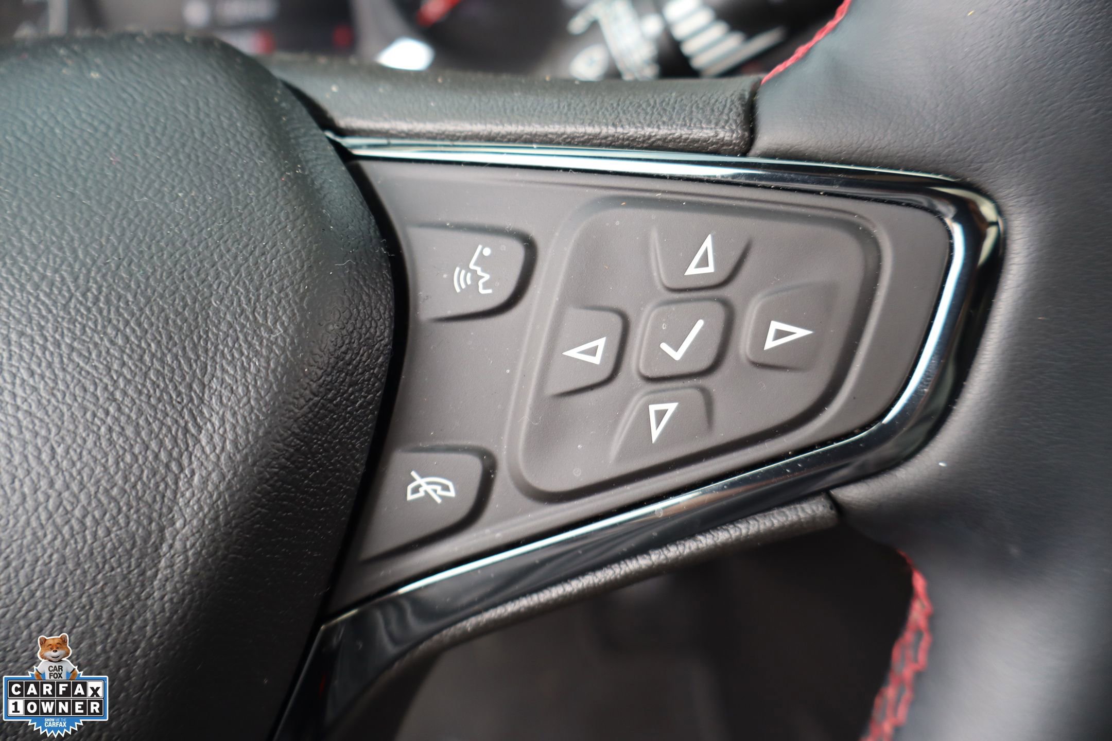 Used 2024 Chevrolet Equinox RS w/ RS Leather Package FWD image 17