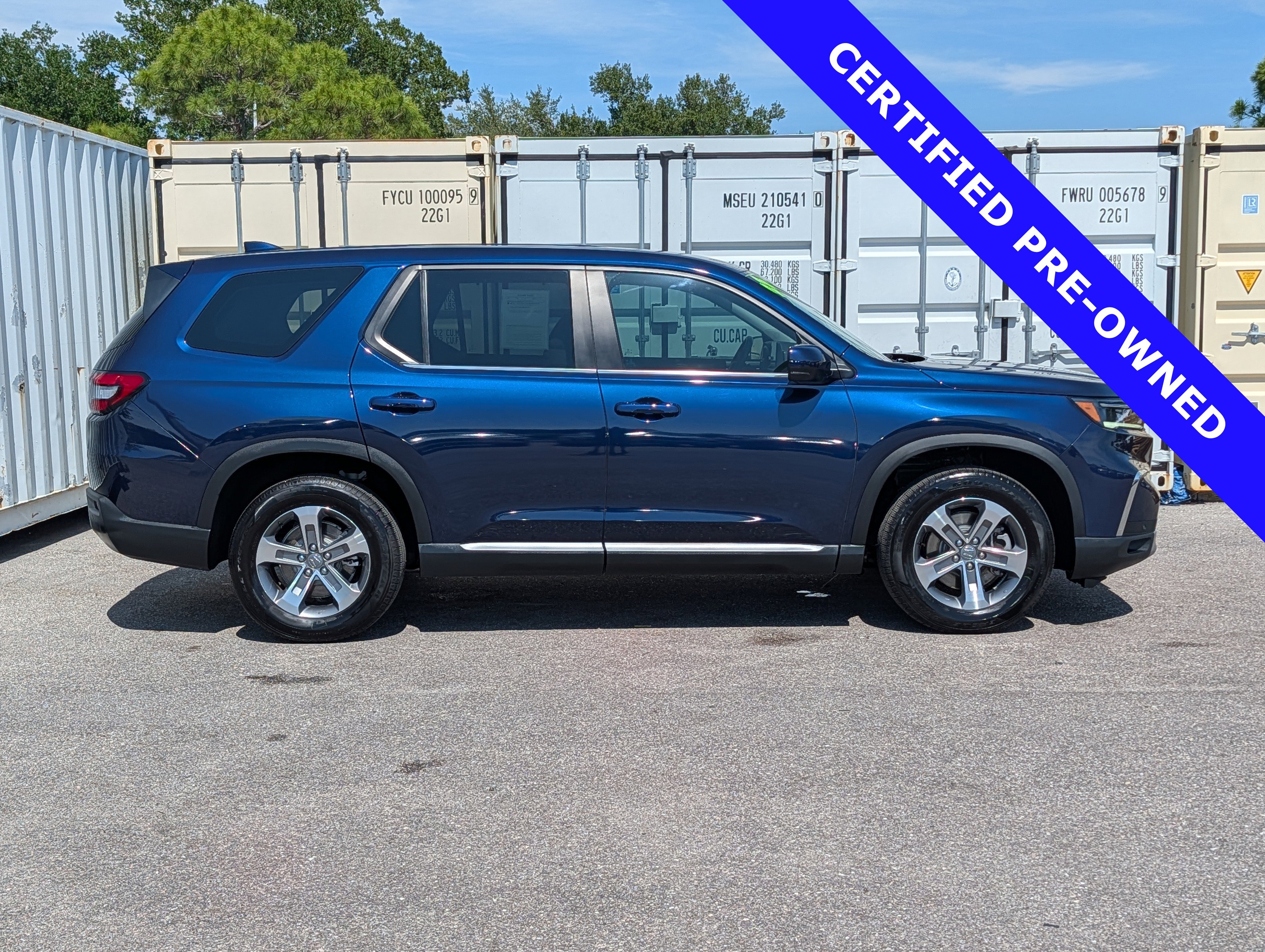 Used 2023 Honda Pilot EX-L image 3