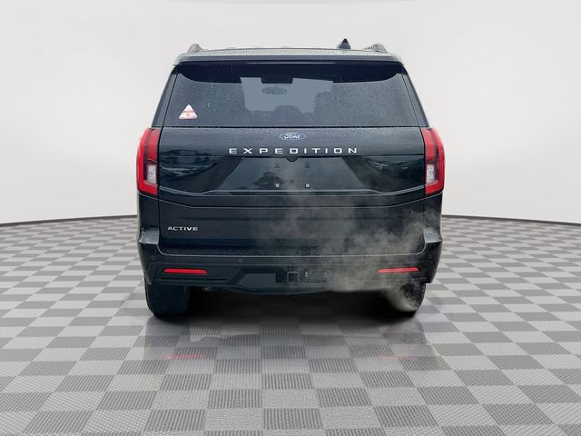 Certified 2025 Ford Expedition Active AWD/4WD image 4