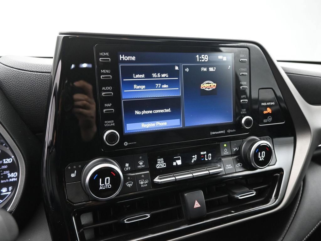 Used 2021 Toyota Highlander XLE image 42