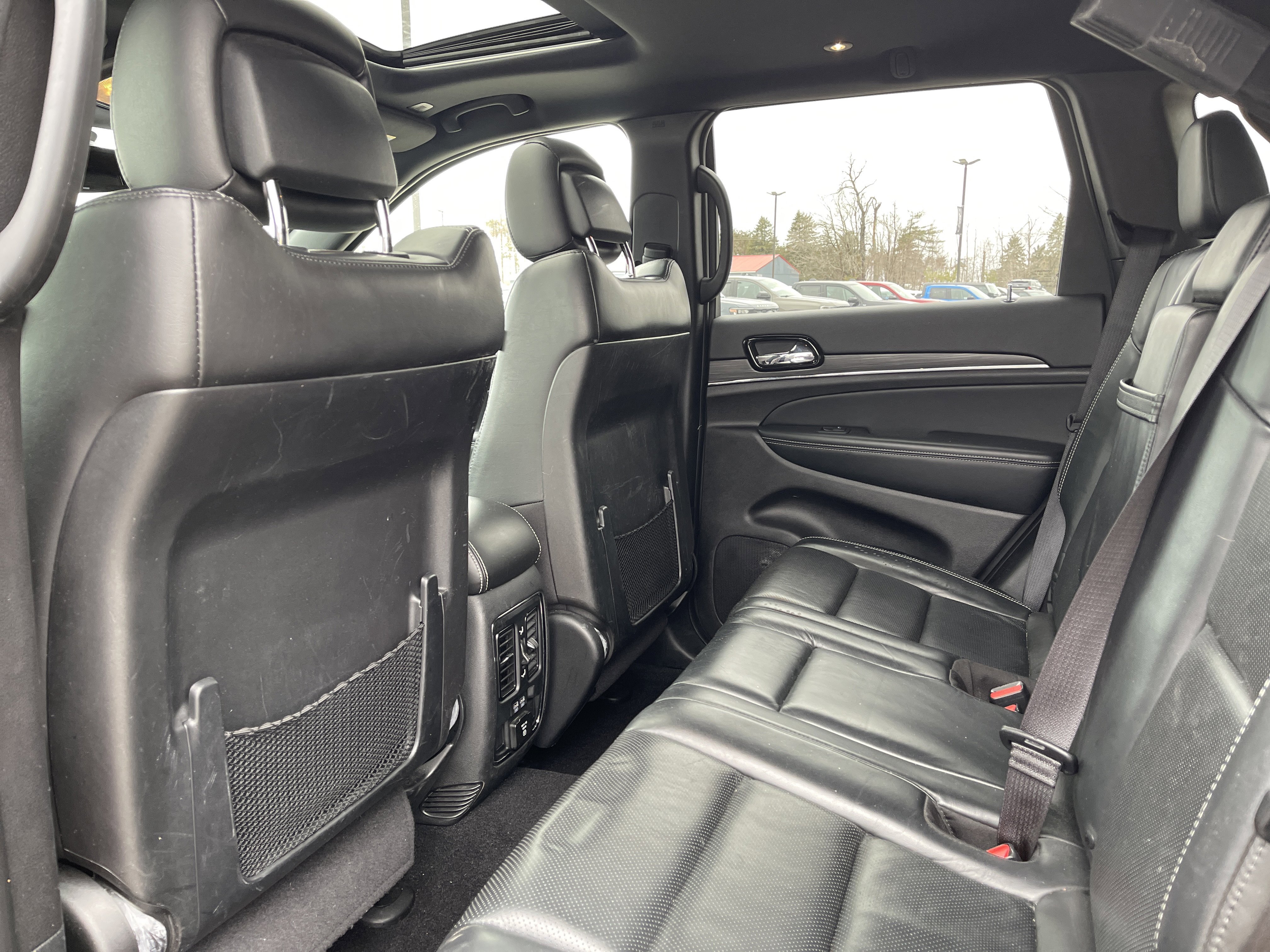 Used 2021 Jeep Grand Cherokee Limited image 11