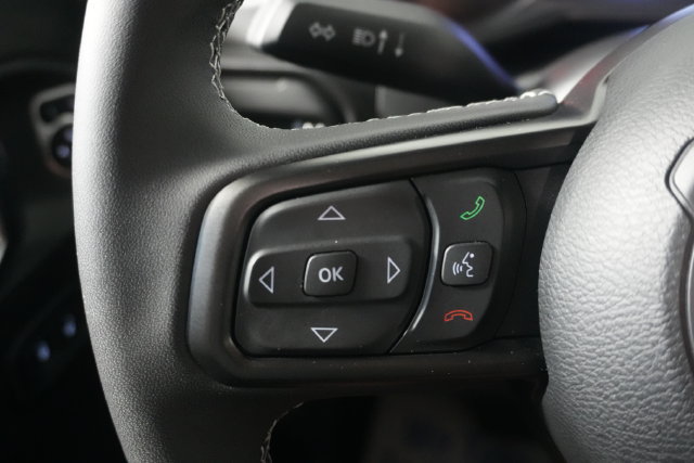 Used 2025 Jeep Wrangler Sport AWD/4WD image 15