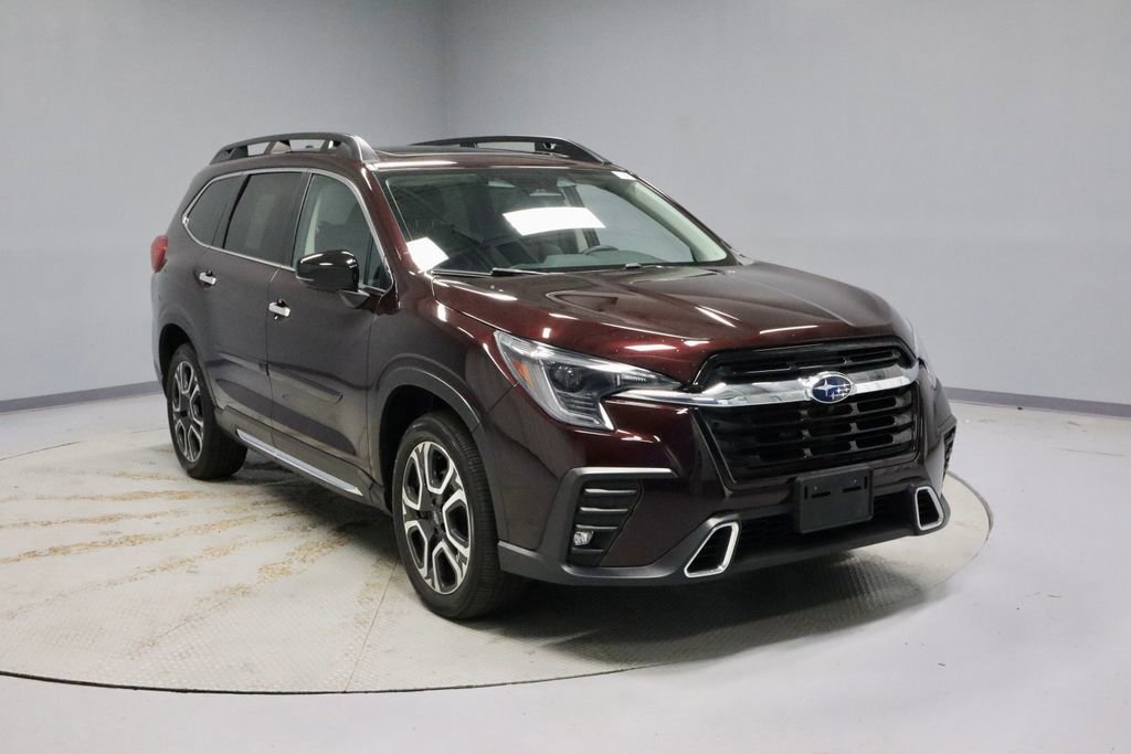 Used 2024 Subaru Ascent Touring image 7