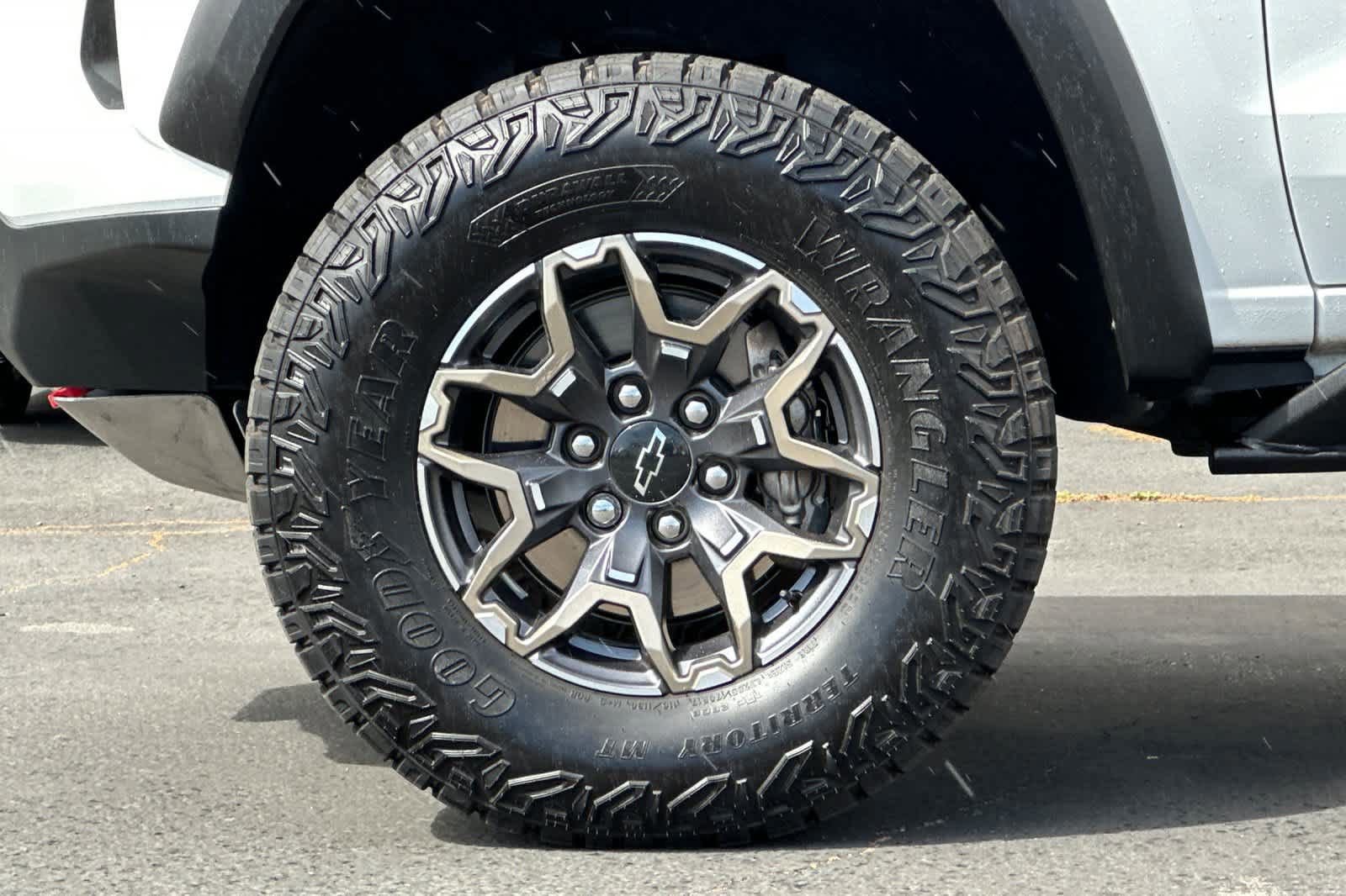 Used 2024 Chevrolet Colorado ZR2 image 26