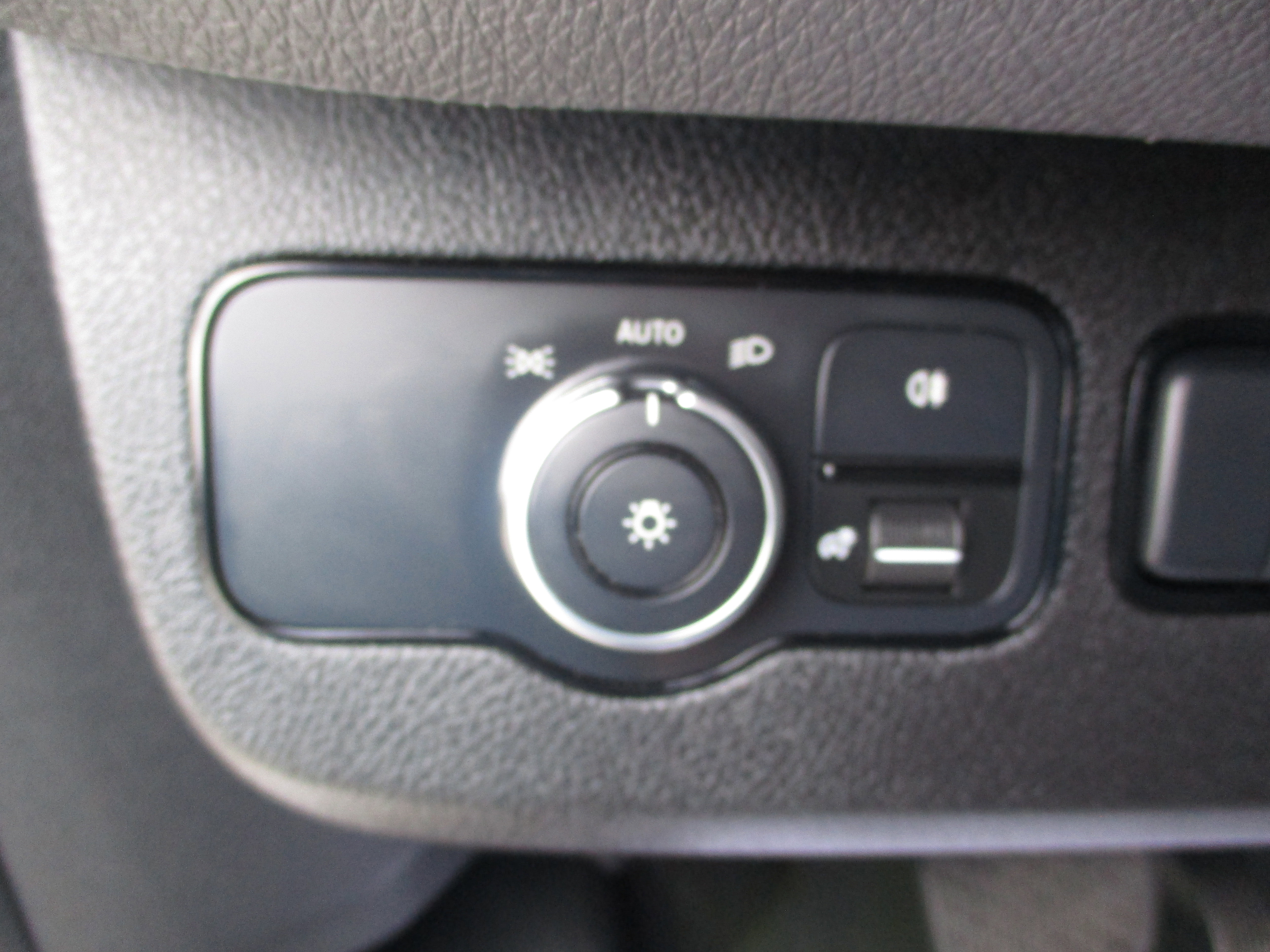 Used 2021 Mercedes-Benz Sprinter 144 Cargo w/ Driver Convenience Package image 15