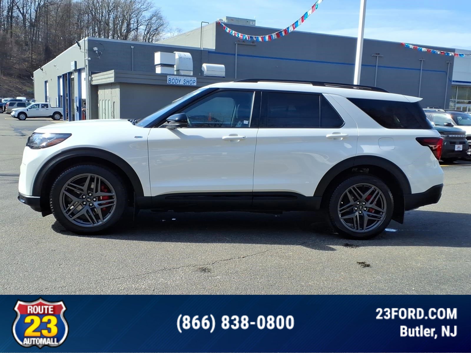 Certified 2025 Ford Explorer ST-Line w/ Premium Package AWD/4WD image 2