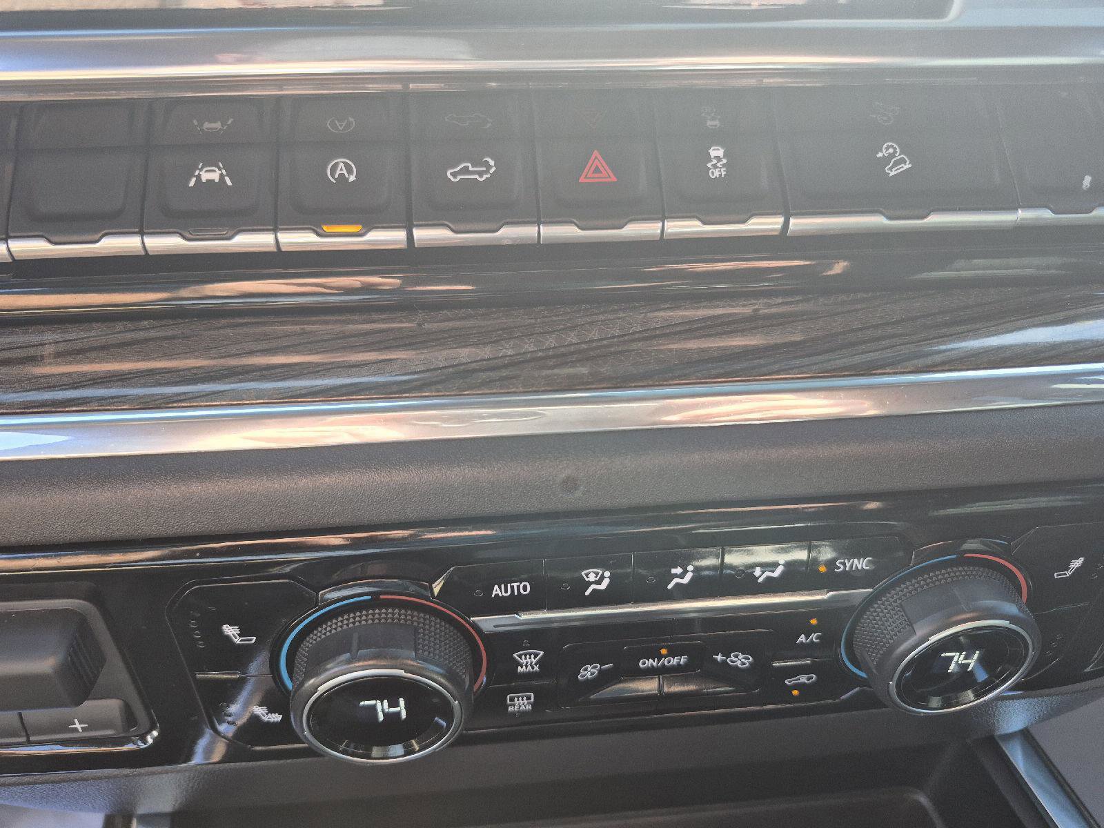 Used 2024 Chevrolet Silverado 1500 LT Trail Boss w/ Convenience Package II image 22