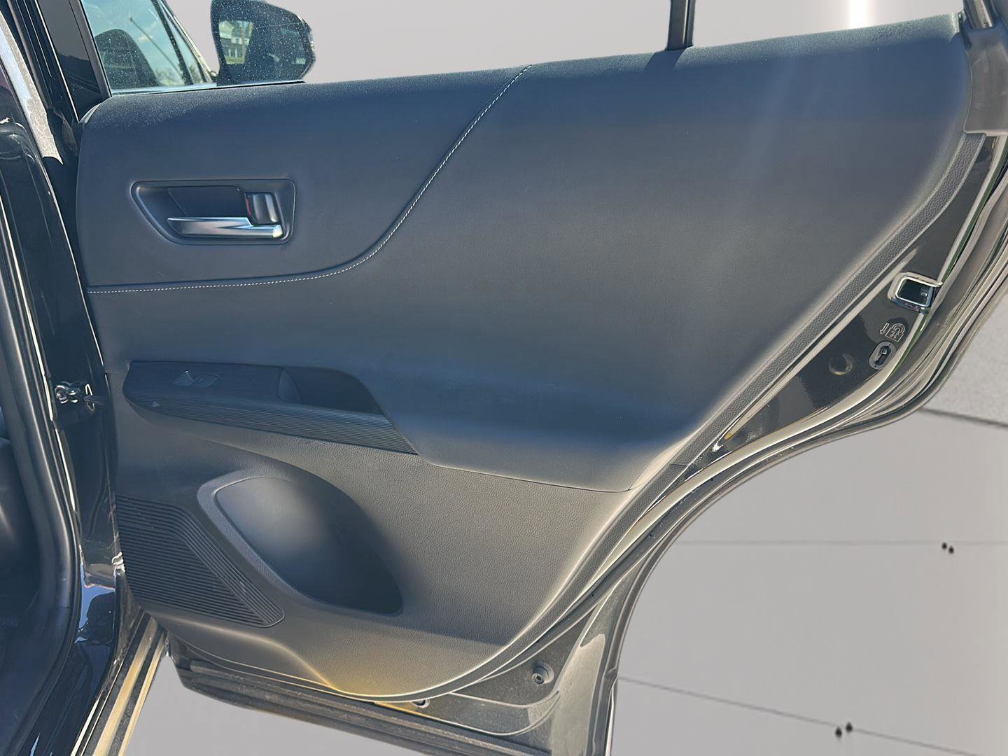 Used 2021 Toyota Venza Limited w/ Advanced Technology Package image 22