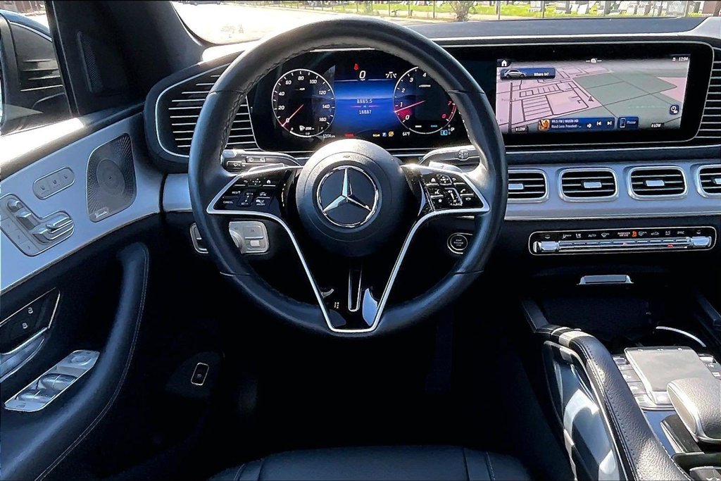 Used 2026 Mercedes-Benz GLE 350 4MATIC w/ Driver Assistance Package image 5
