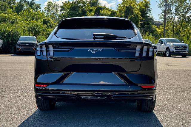 Certified 2023 Ford Mustang Mach-E Premium AWD/4WD image 4