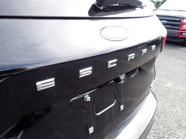 Certified 2023 Ford Escape ST-Line Select w/ Tech Pack #2 image 9