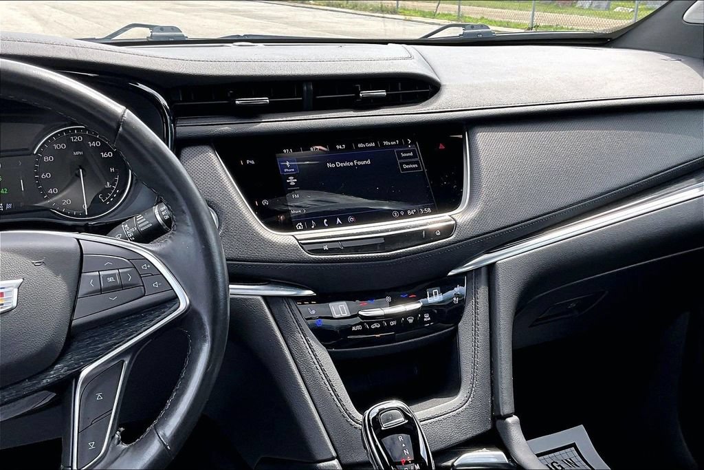 Used 2023 Cadillac XT5 Premium Luxury w/ LPO, Floor Liner Package AWD/4WD image 6