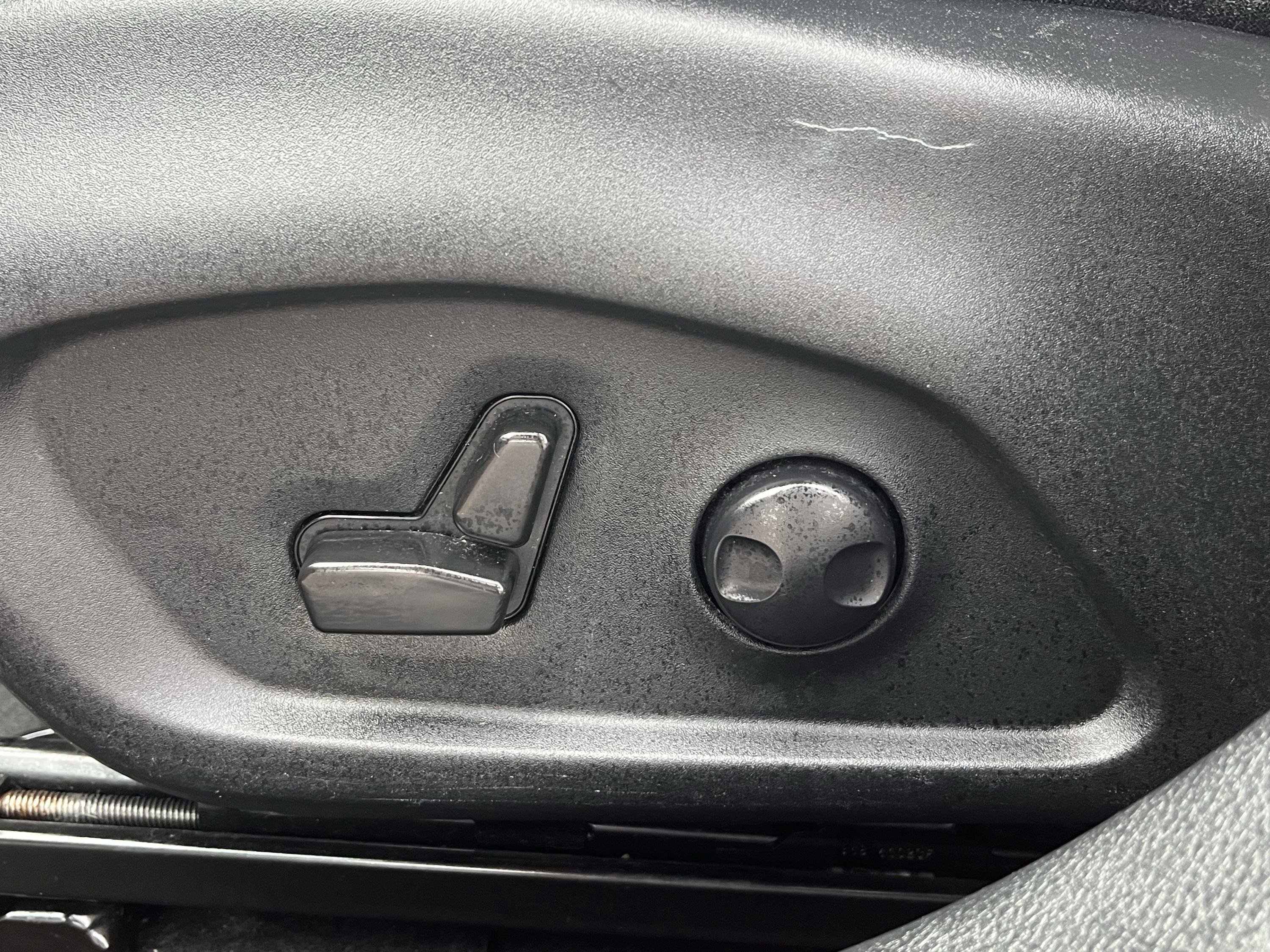 Used 2023 Jeep Compass Limited image 14