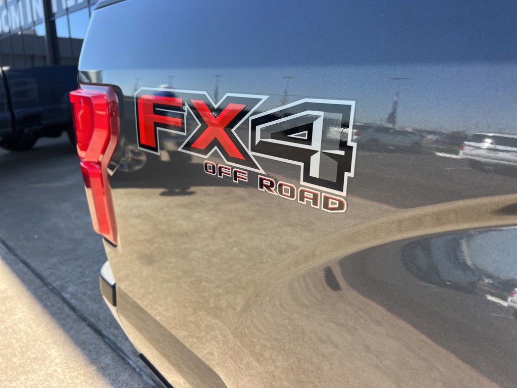 Certified 2019 Ford F150 Lariat w/ Equipment Group 502A Luxury image 15