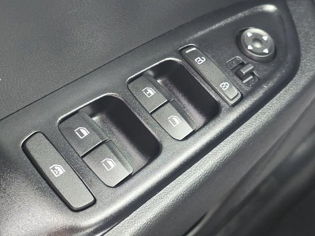 Used 2022 Hyundai Venue SE FWD image 22