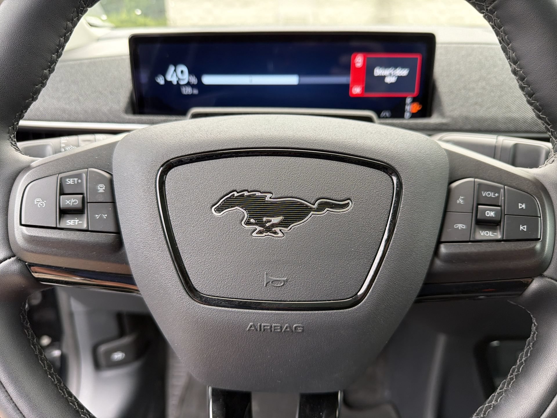 Certified 2025 Ford Mustang Mach-E Premium AWD/4WD image 5