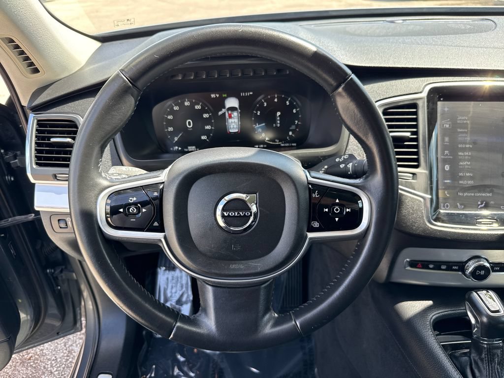 Used 2018 Volvo XC90 T6 Momentum w/ Convenience Package AWD/4WD image 15