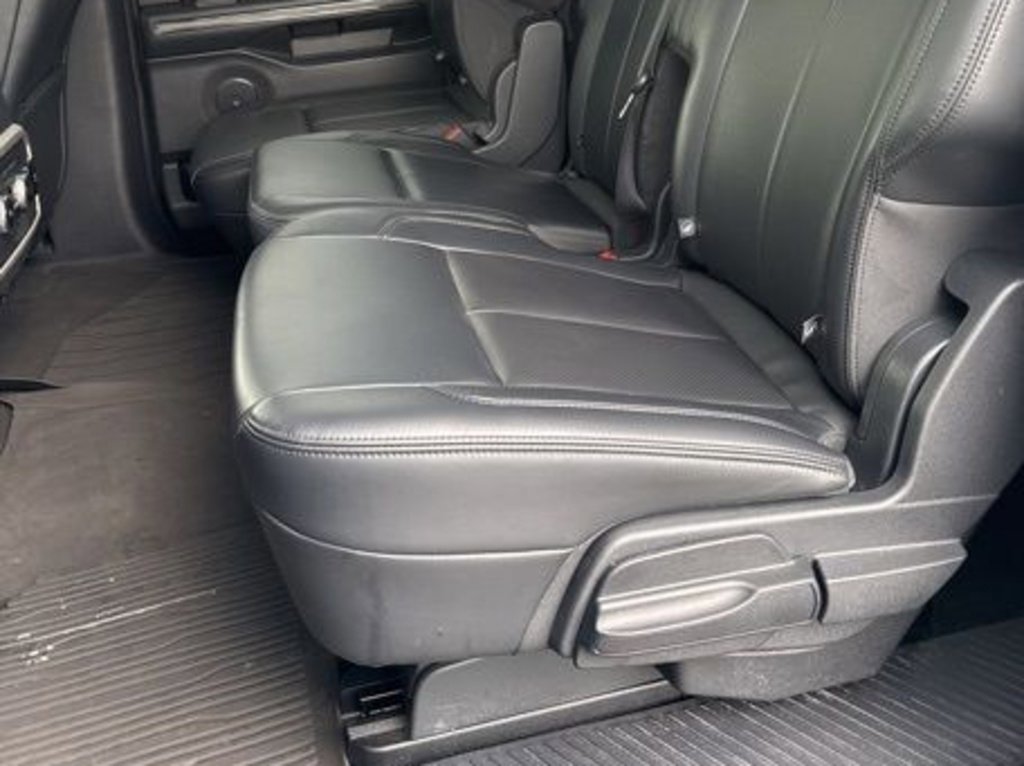 Certified 2024 Ford Expedition Max XLT image 43