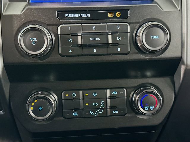 Certified 2022 Ford F250 XLT w/ Black Appearance Package image 16