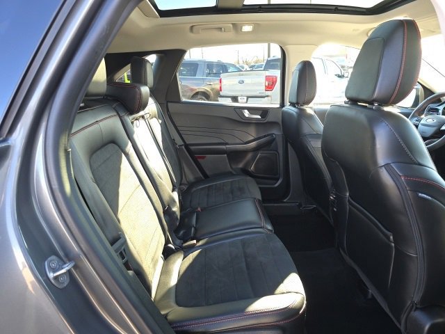 Certified 2022 Ford Escape SEL w/ SEL Stealth AWD Package image 17