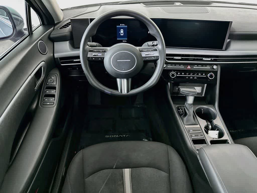 Used 2025 Hyundai Sonata SE FWD image 12