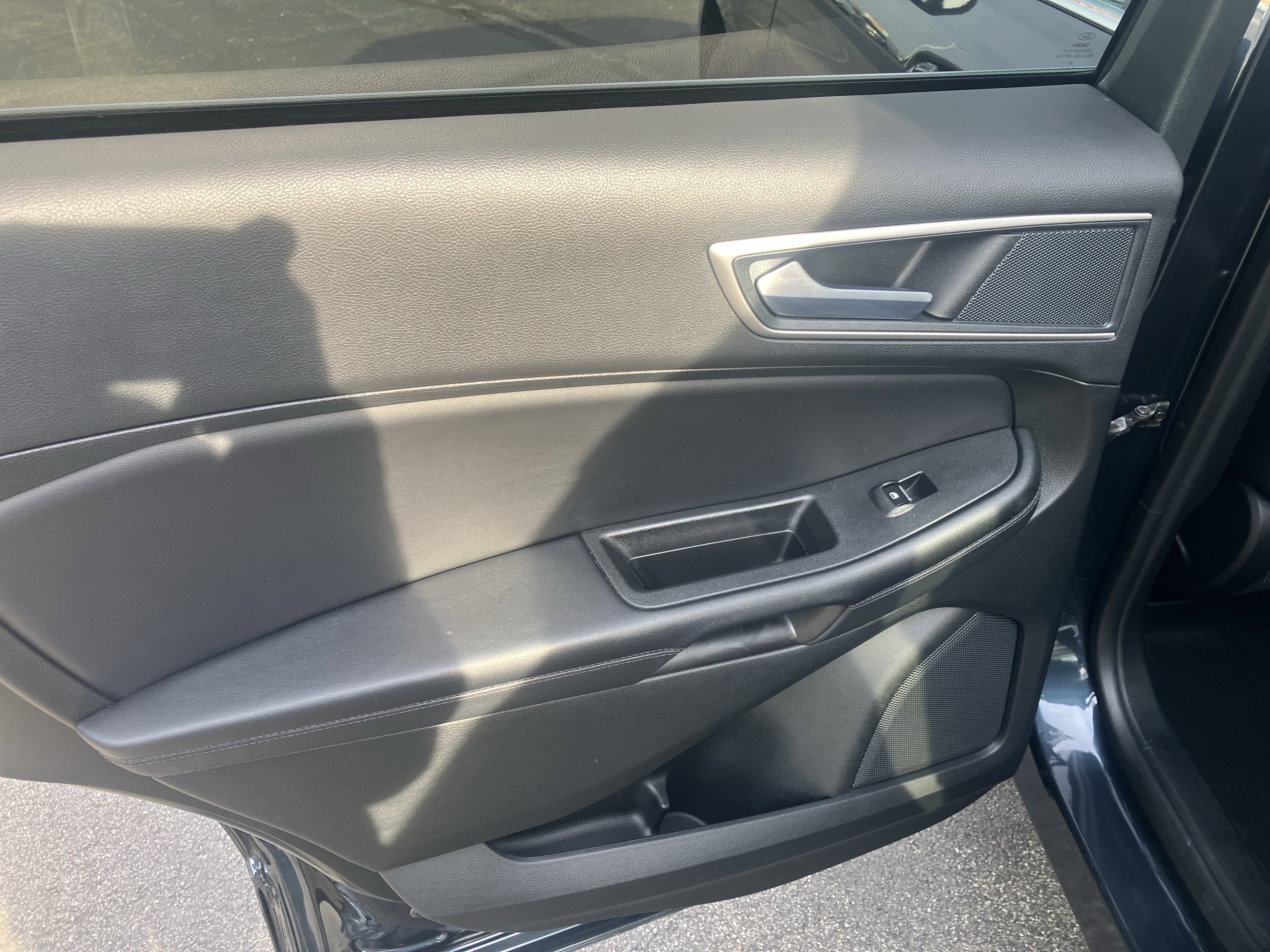 Certified 2024 Ford Edge SEL w/ Convenience Package AWD/4WD image 15