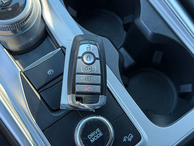 Certified 2022 Ford Explorer XLT w/ Equipment Group 202A image 22