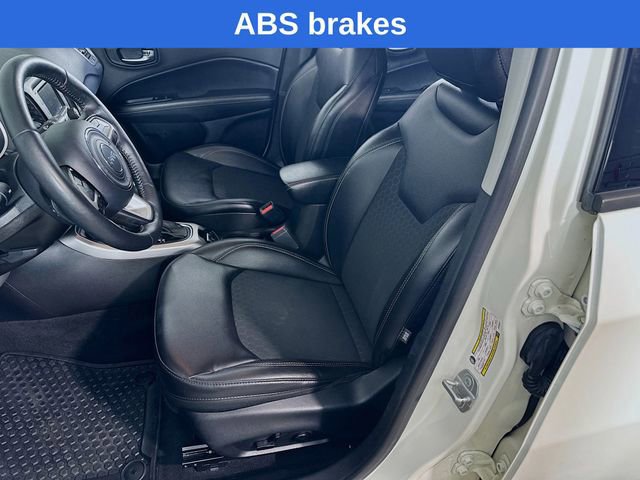 Used 2018 Jeep Compass Latitude w/ Cold Weather Group image 18