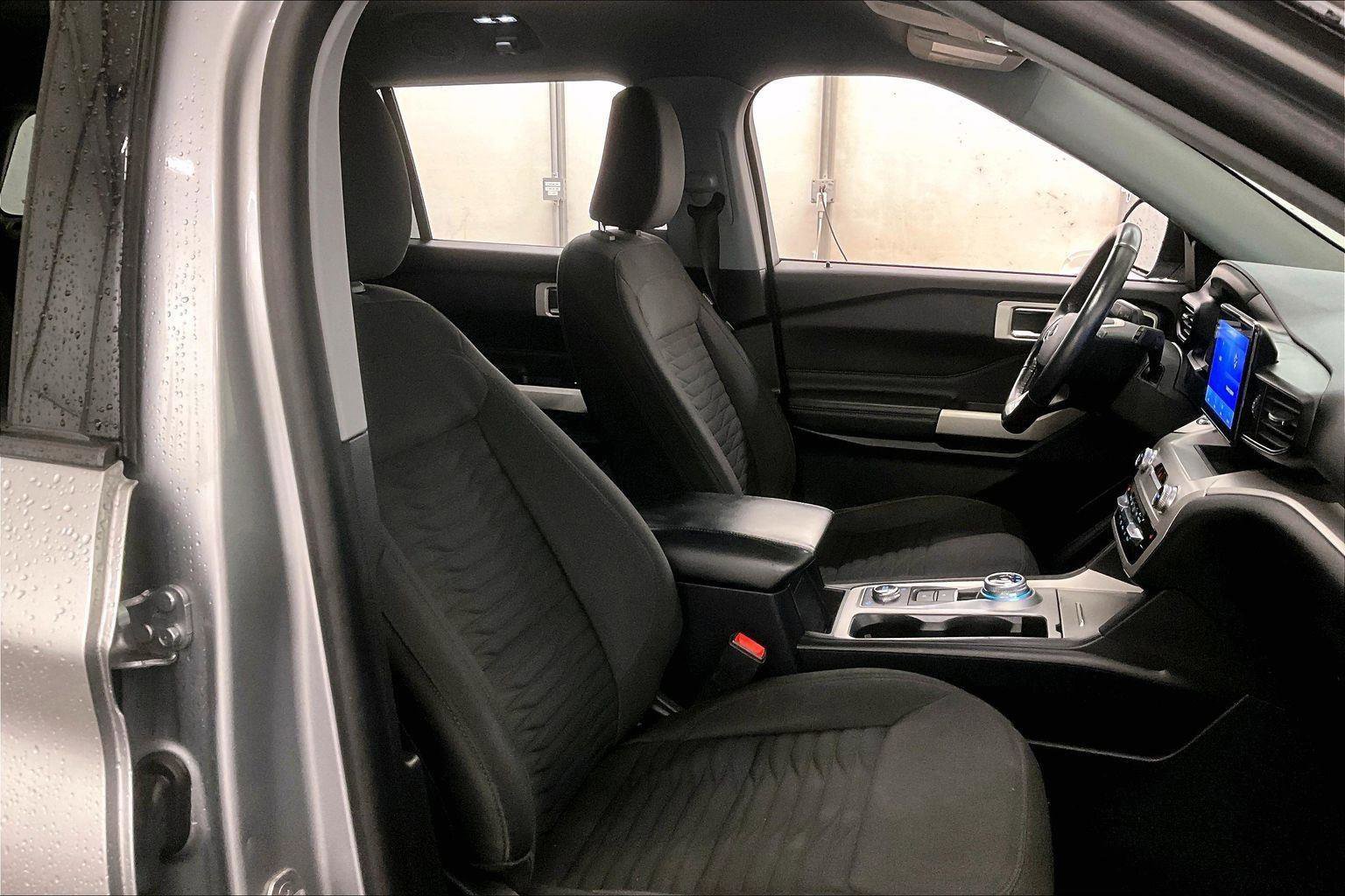 Certified 2021 Ford Explorer XLT image 9