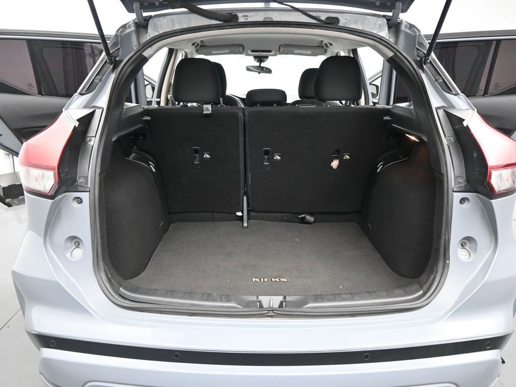 Used 2021 Nissan Kicks SV image 50