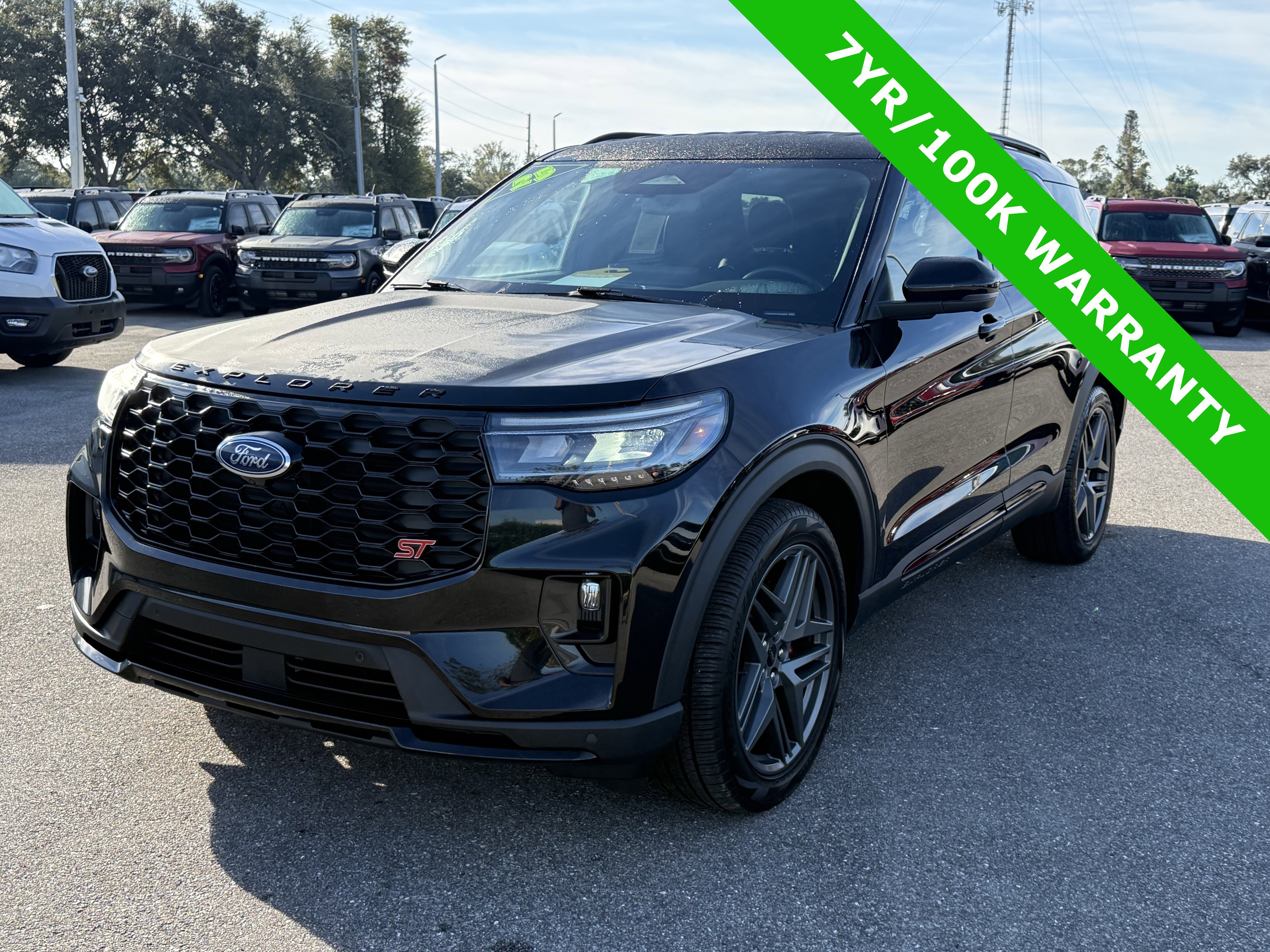 Certified 2025 Ford Explorer ST image 7