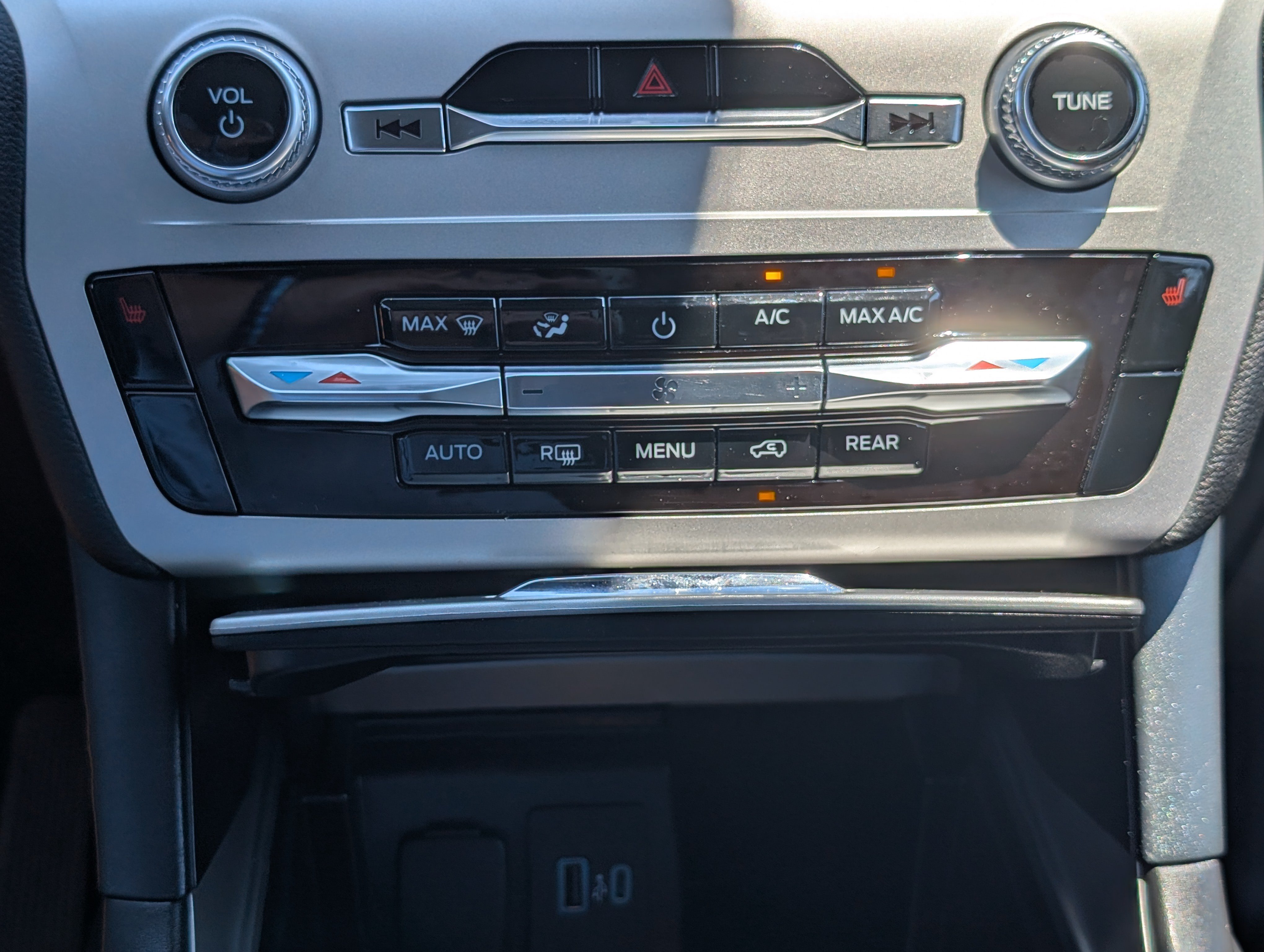 Certified 2023 Ford Explorer XLT AWD/4WD image 27