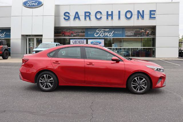 Used 2024 Kia Forte LXS FWD video 2