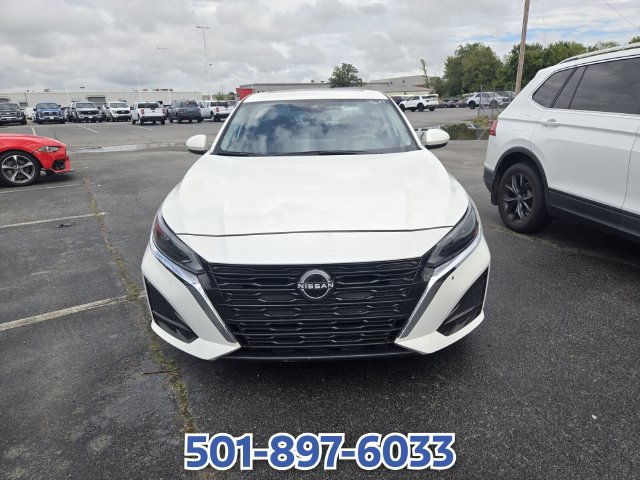 Used 2024 Nissan Altima 2.5 SV w/ SV Premium Package FWD image 8