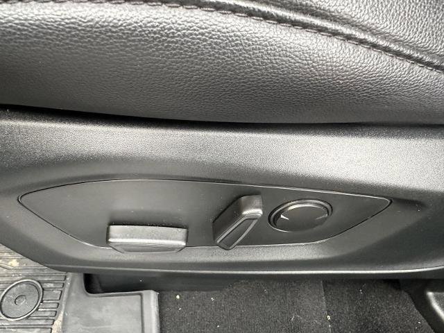 Certified 2024 Ford Explorer ST-Line w/ Class IV Trailer Tow Package image 14