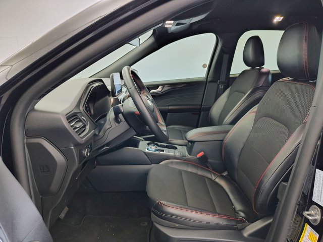 Certified 2025 Ford Escape ST-Line AWD/4WD image 10