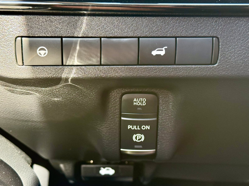 Used 2025 Nissan Murano SV AWD/4WD image 29