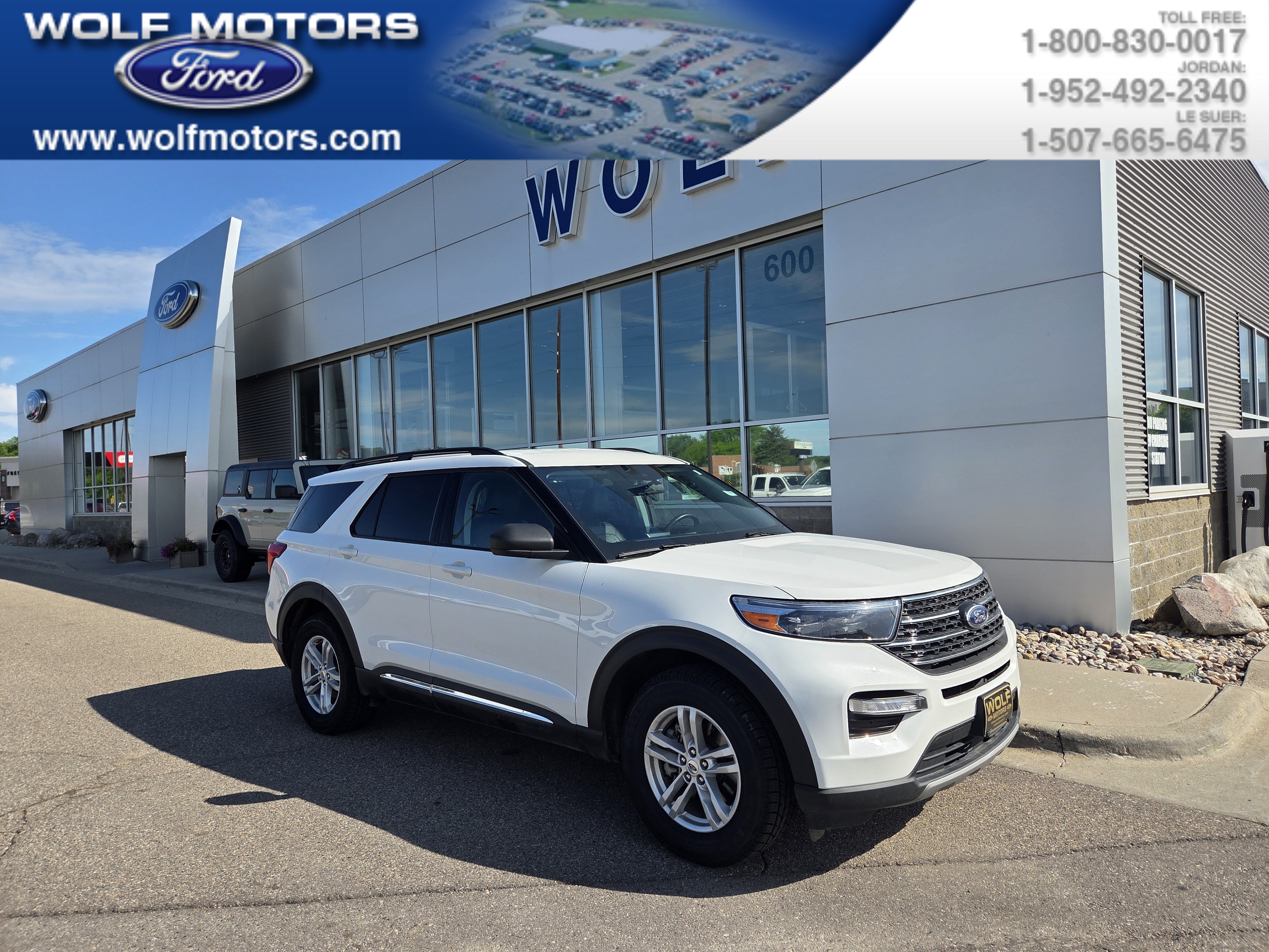 Certified 2023 Ford Explorer XLT w/ Equipment Group 202A AWD/4WD image 1