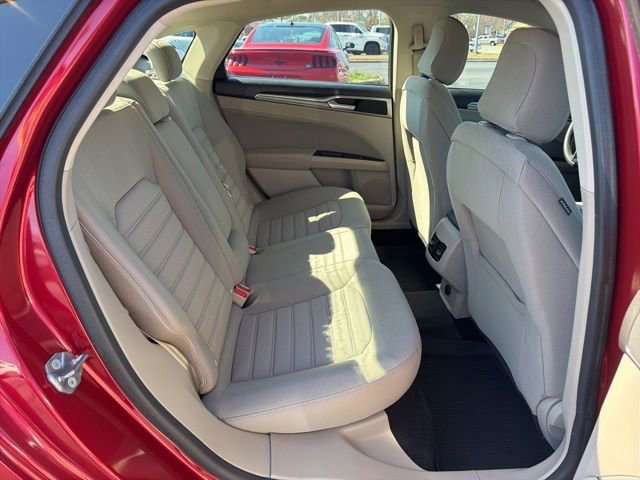 Certified 2020 Ford Fusion SE image 20