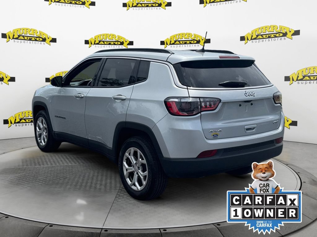 Used 2024 Jeep Compass Latitude AWD/4WD image 3