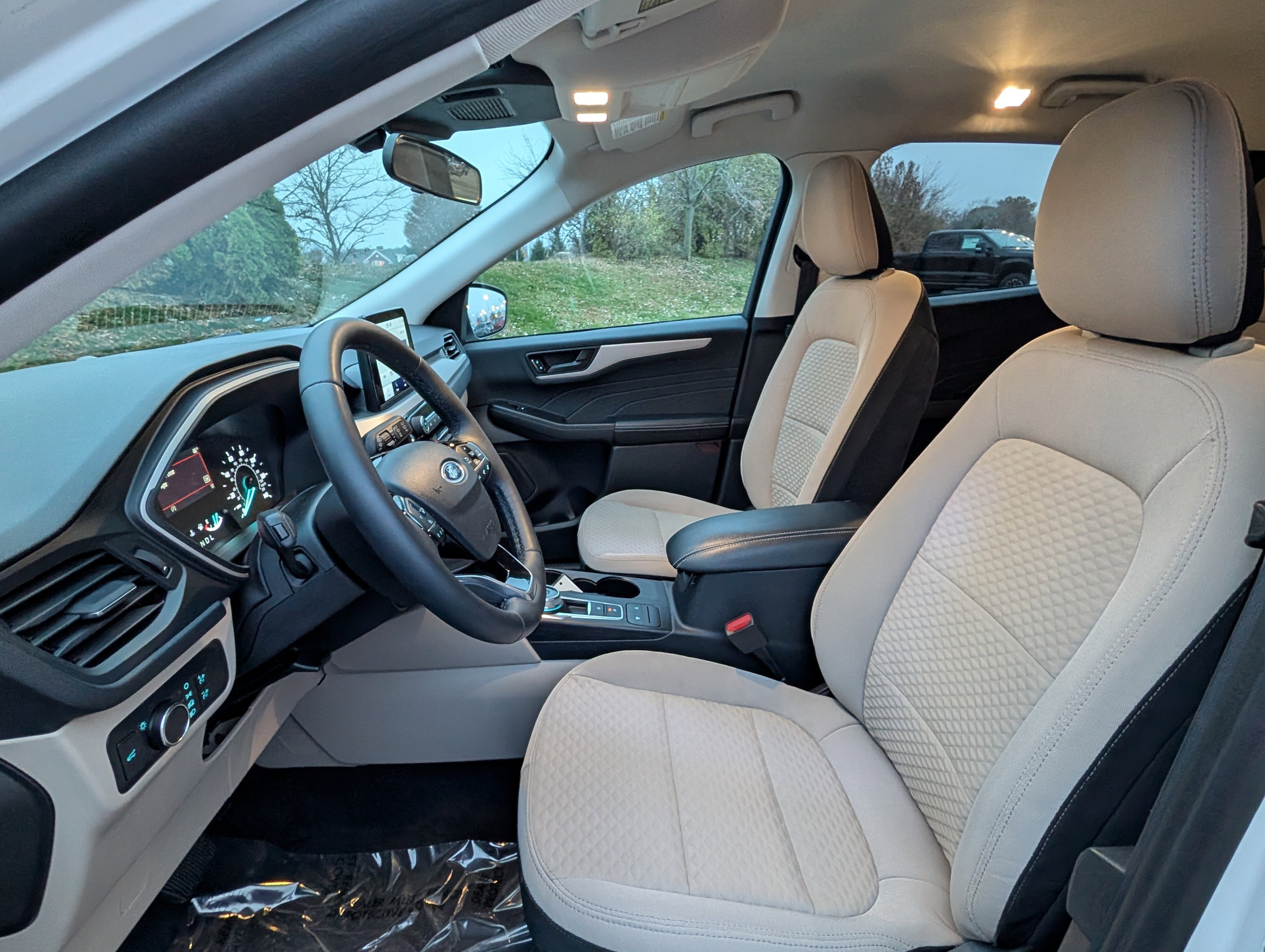 Certified 2022 Ford Escape SE w/ Convenience Package image 10