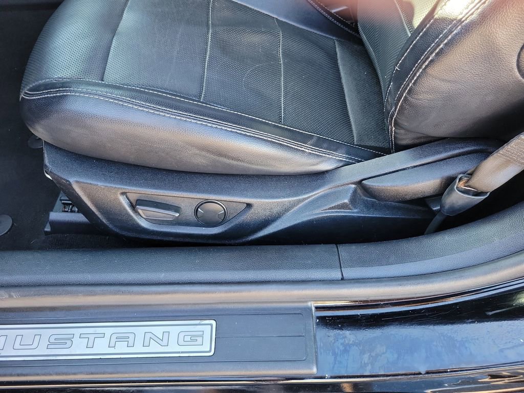 Certified 2020 Ford Mustang Premium image 22