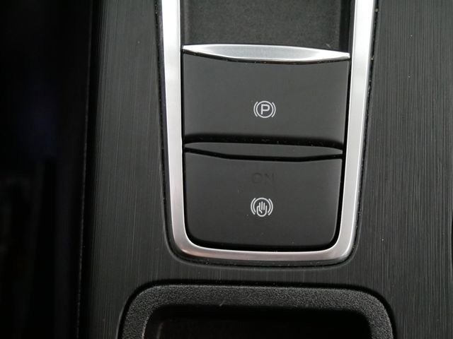 Certified 2025 Ford Escape Platinum image 22