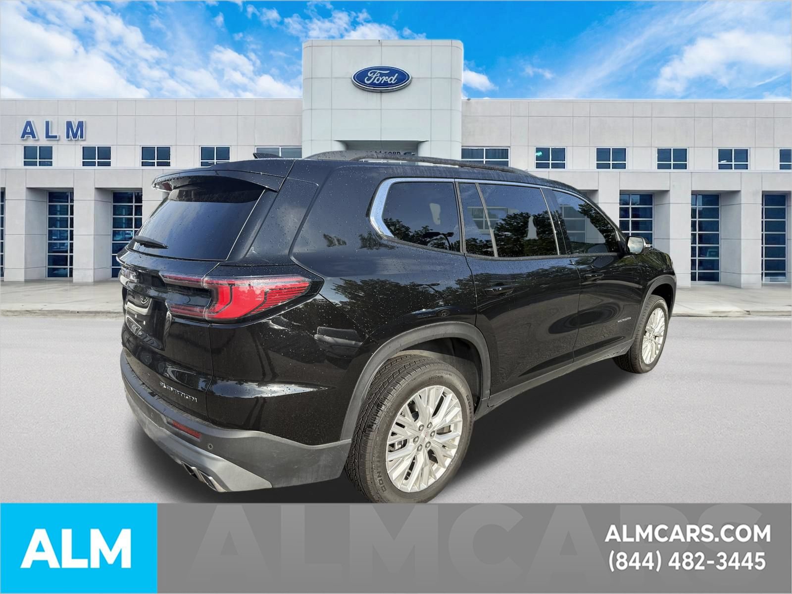 Used 2025 GMC Acadia Elevation w/ Elevation Premium Package FWD image 6
