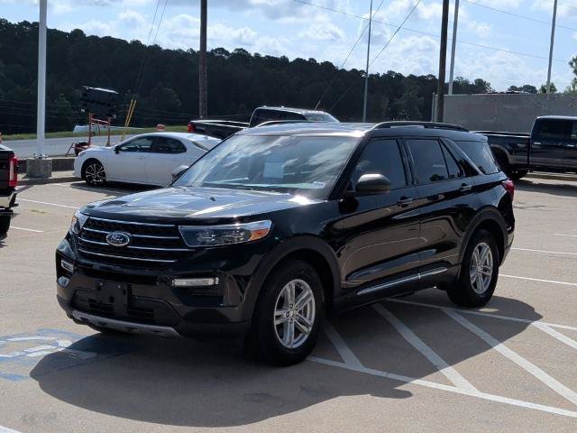 Certified 2024 Ford Explorer XLT w/ Equipment Group 202A RWD image 7