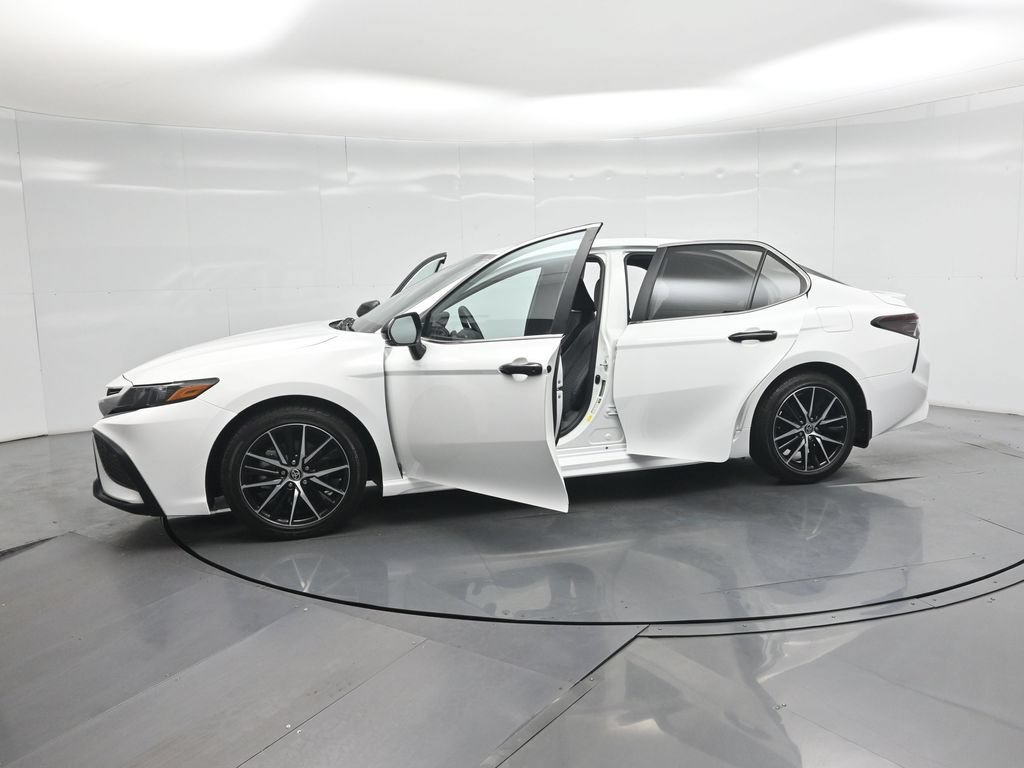 Used 2023 Toyota Camry SE FWD image 34