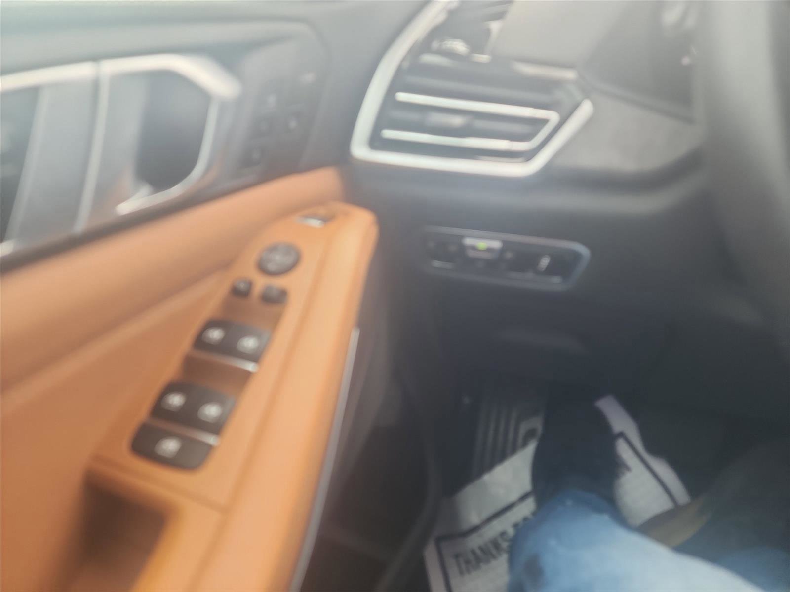 Used 2021 BMW X5 xDrive40i w/ Convenience Package image 34