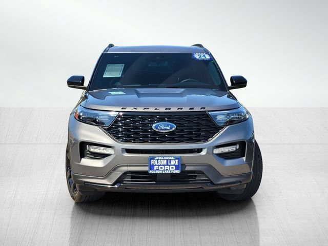 Certified 2024 Ford Explorer ST-Line w/ Class IV Trailer Tow Package AWD/4WD image 2