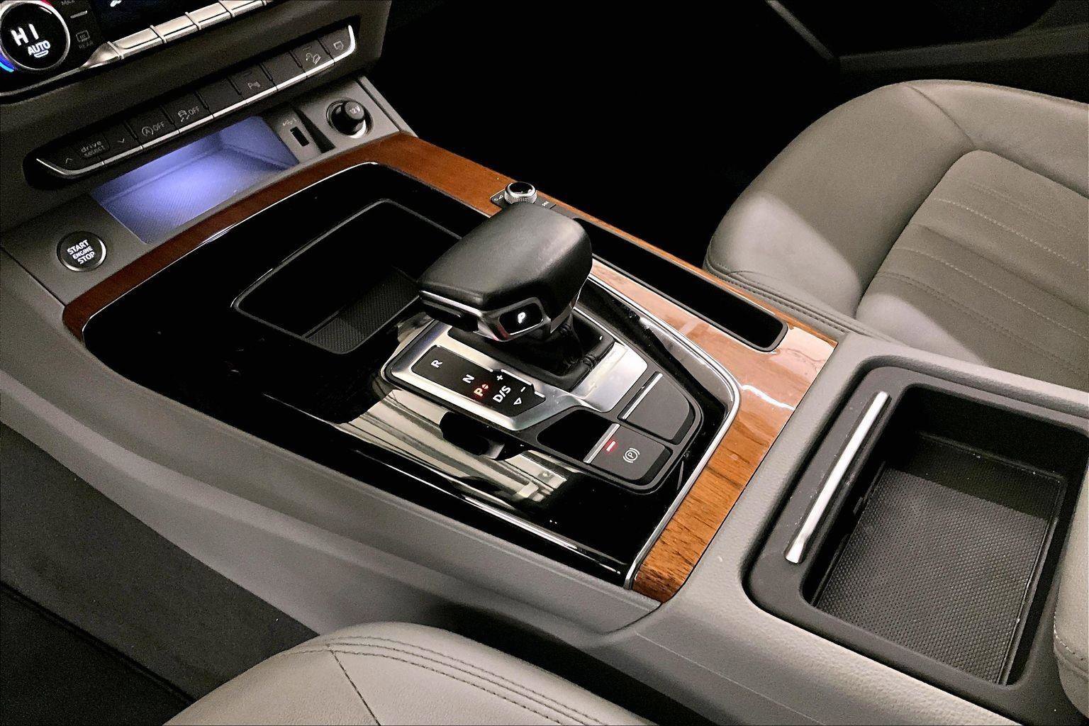 Used 2022 Audi Q5 2.0T Premium image 16